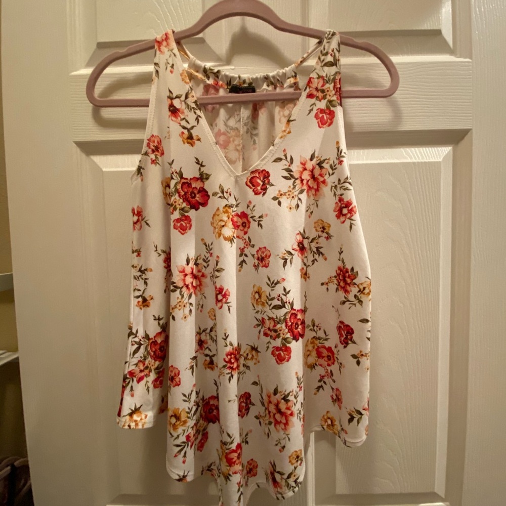 Floral top